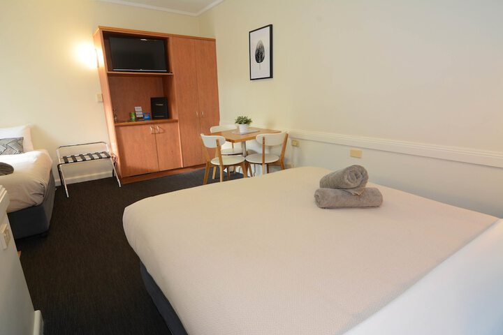 Room 9 of 39