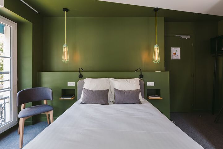 Room 16 of 75