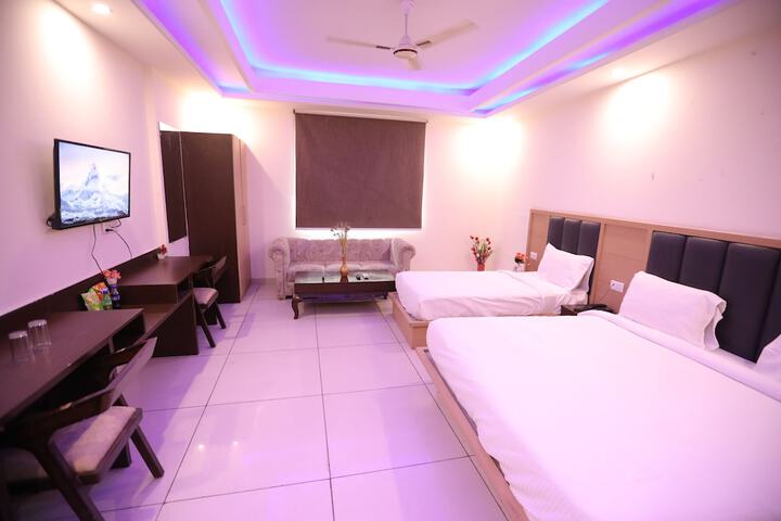 Room 19 of 24