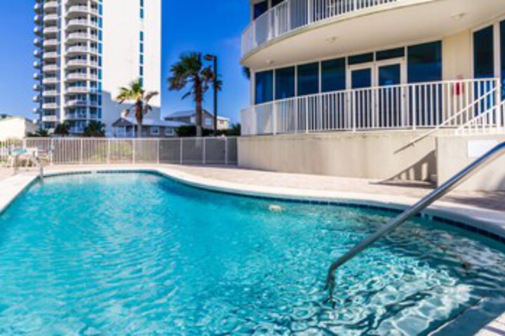 Photo of Lagoon Tower by Luxury Gulf Rentals