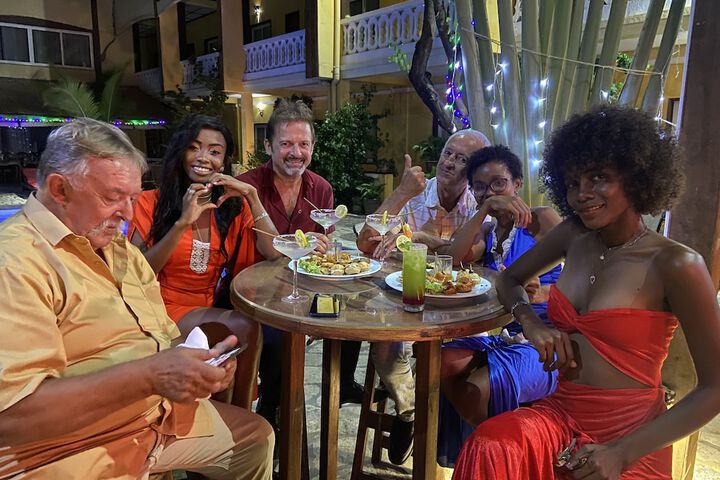Dining 63 of 100