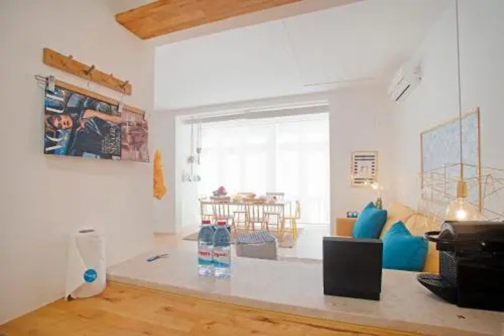 Room 15 of 25
