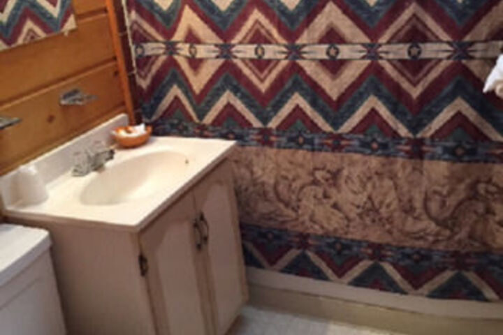 Room 47 of 182