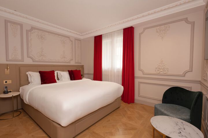 Room 15 of 32