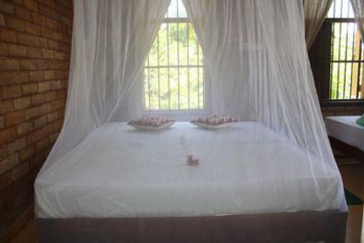 Room 15 of 20