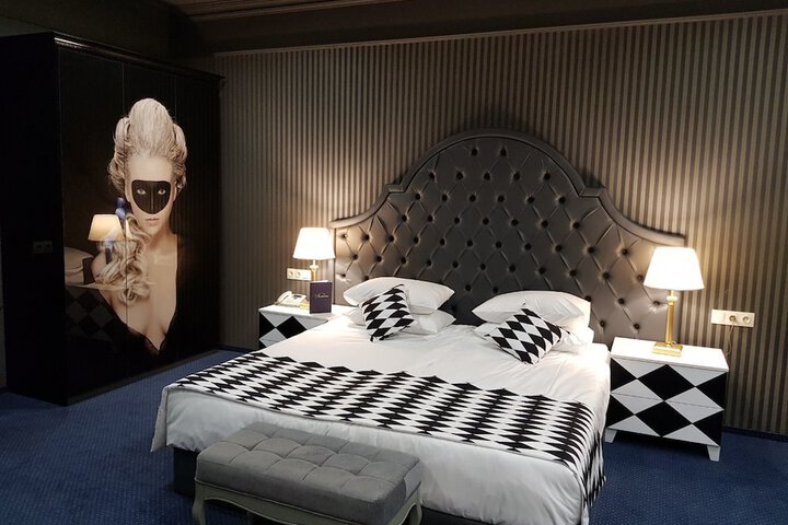 Room 14 of 38