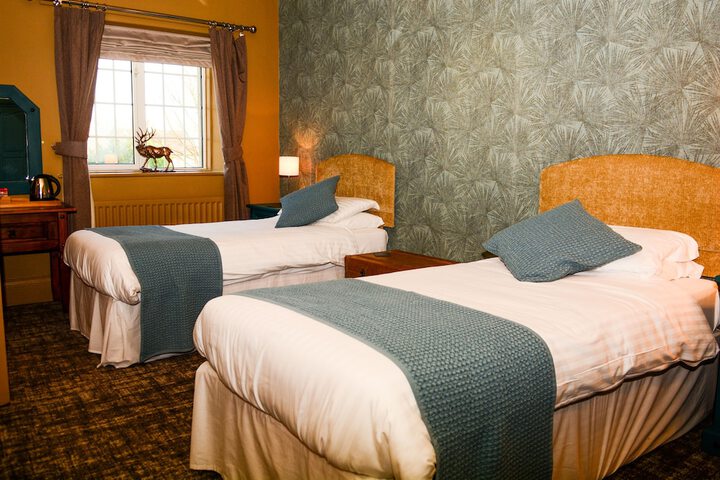 Room 2 of 34