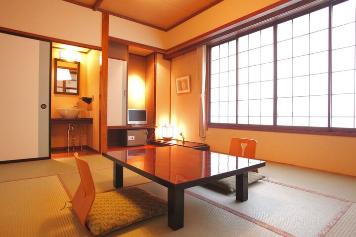 Room 10 of 54