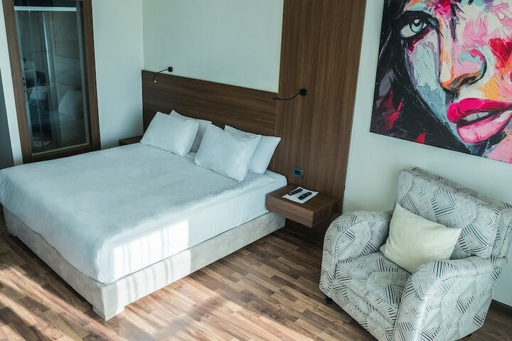 Room 12 of 59