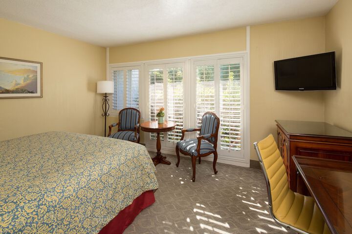 Room 15 of 23