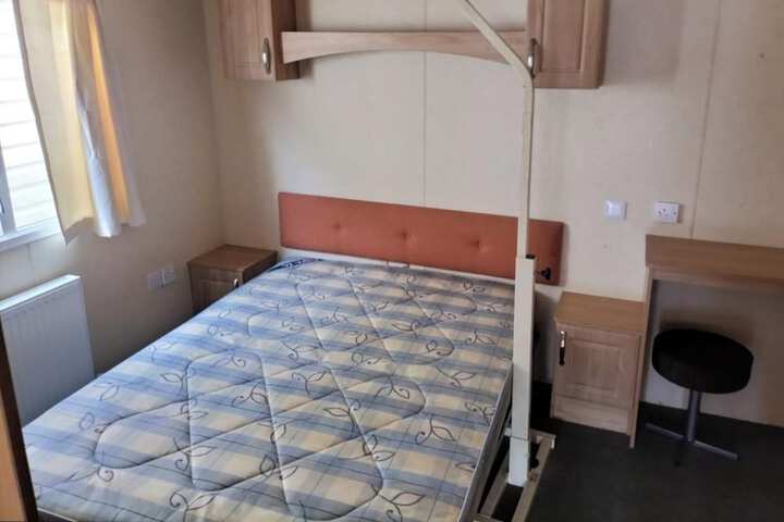 Room 8 of 24