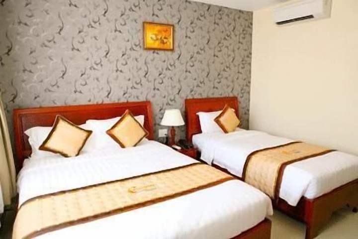 Room 14 of 34