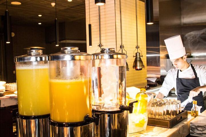 Breakfast area