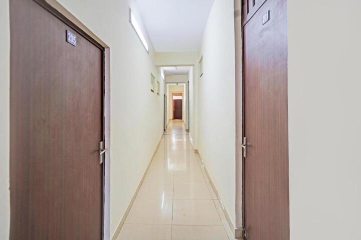 Hotel O by OYO Golden Sky