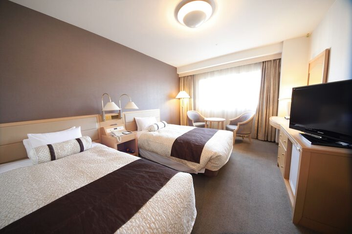 Room 9 of 43