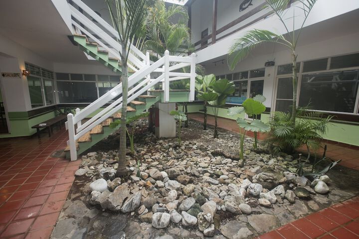 Hotel Exterior 2 of 22
