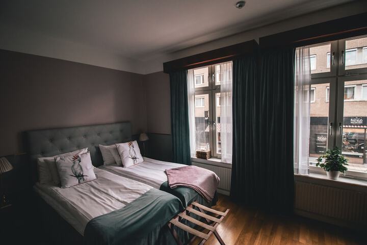 Room 34 of 86