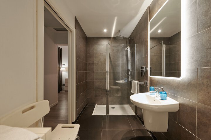 Clean Restrooms