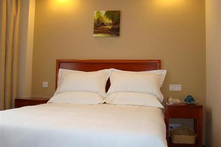 Room 4 of 45