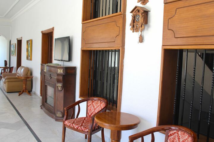 Hotel Interior 7 of 18