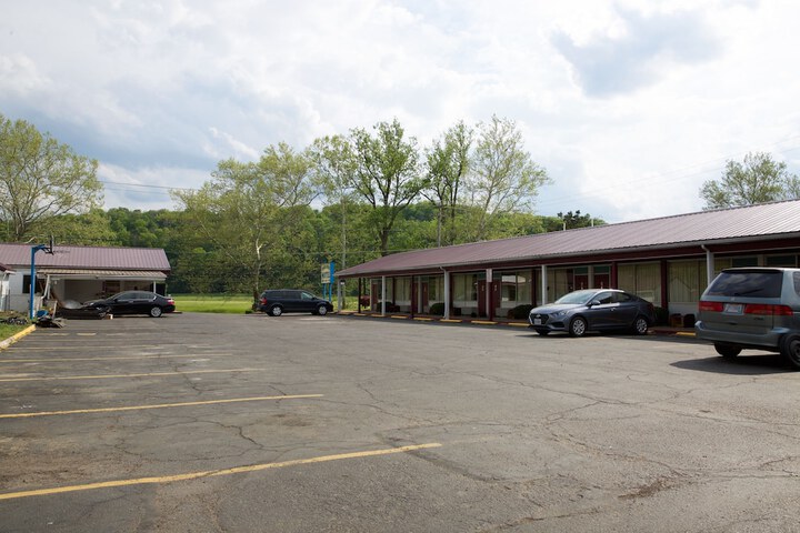 Property Grounds 22 of 24