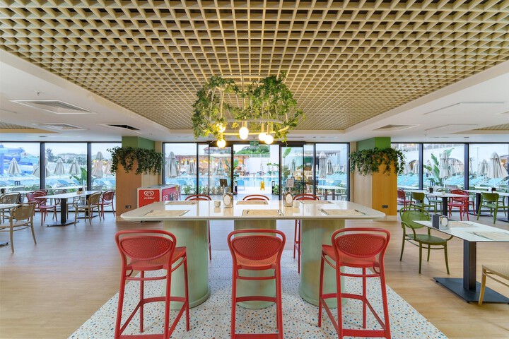 Dining 100 of 116