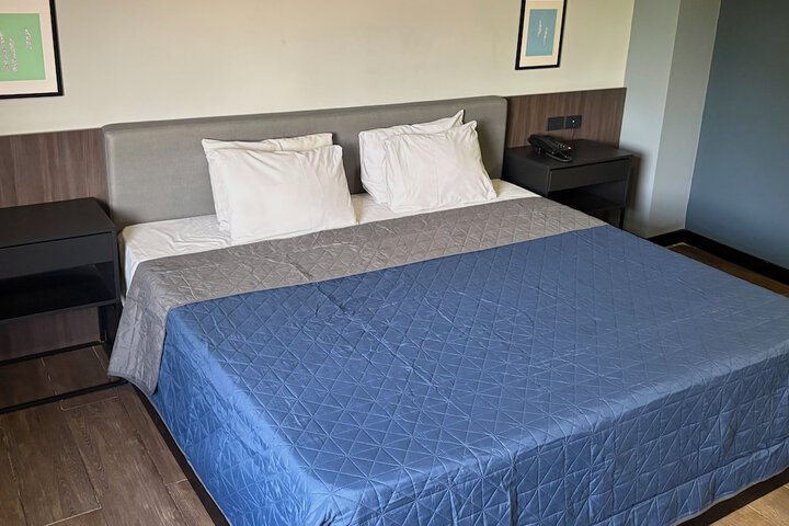 Room 7 of 20