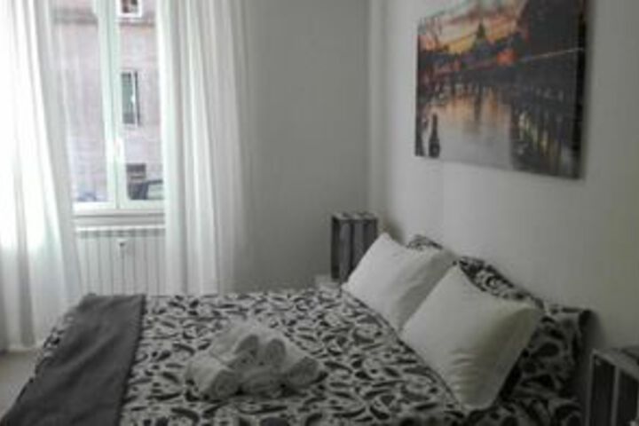 Room 6 of 27