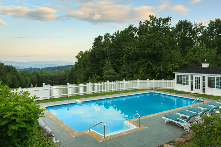 Pool 53 of 64