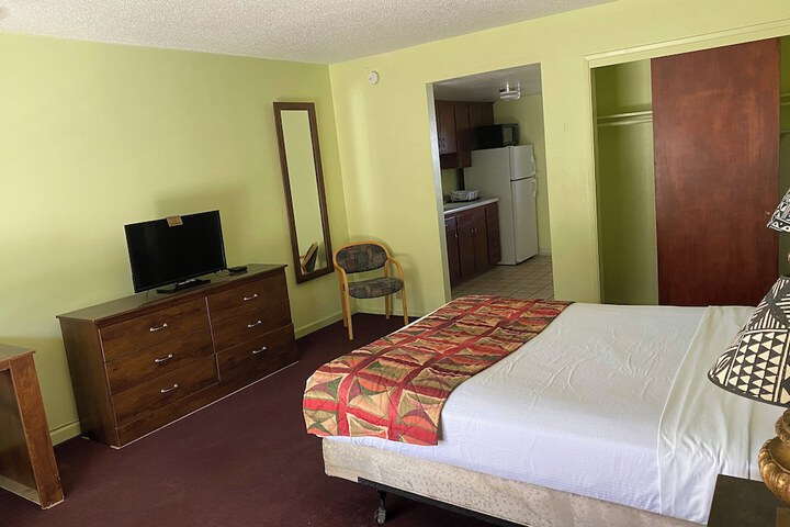 Room 15 of 31