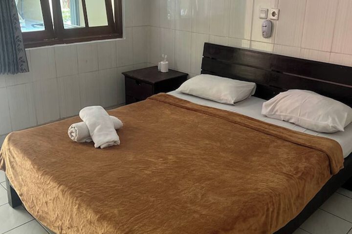 Room 34 of 63
