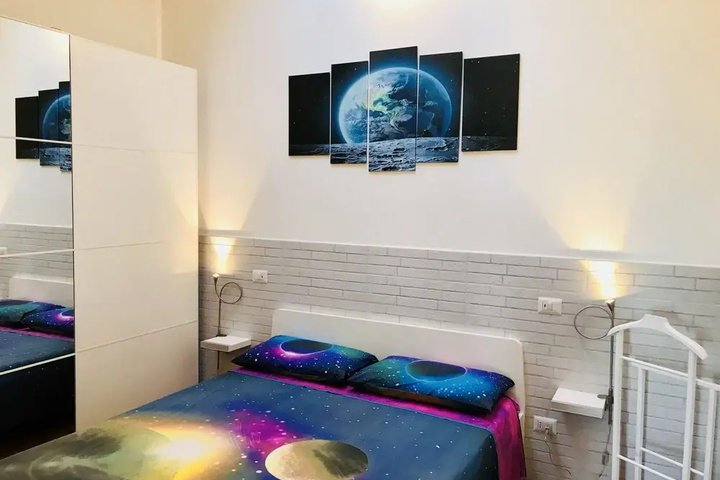 Room 3 of 16