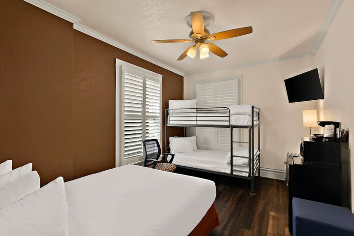 1 Queen Bed Larger Room Work Desk Microwave and Refrigerator (28 of 34)