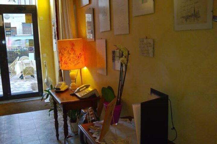 HOTEL AU VIEUX LOGIS
