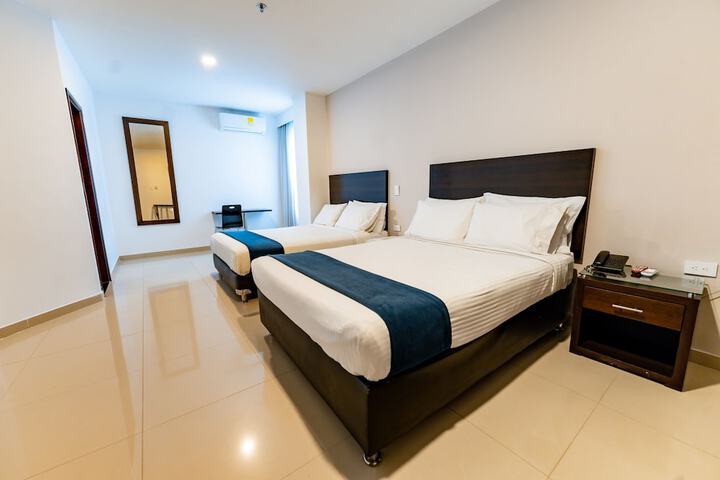Room 9 of 32