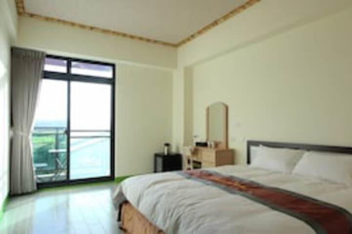 Room 7 of 24