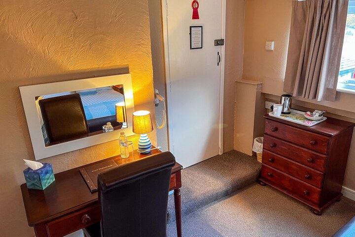 Room 11 of 58