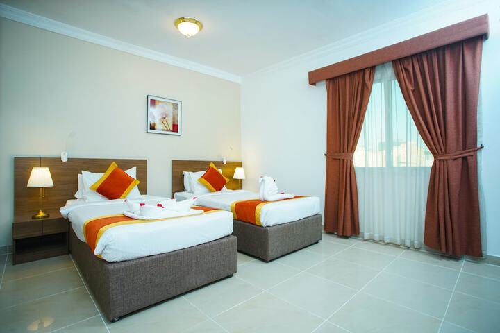 Room 7 of 32