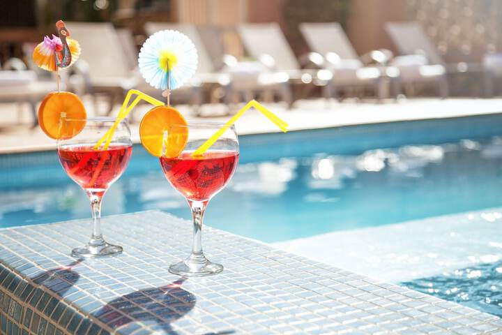 Pools & Facilities