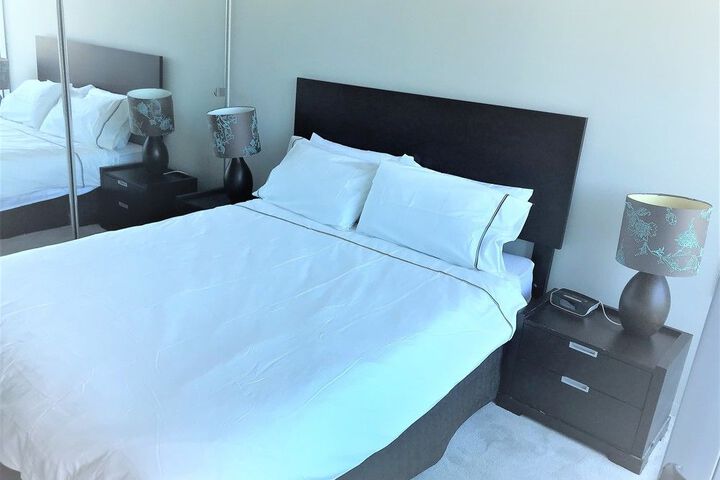 Room 2 of 27