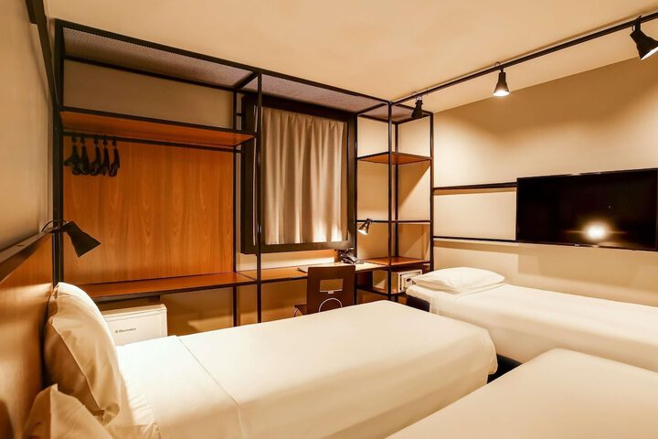 Room 56 of 110