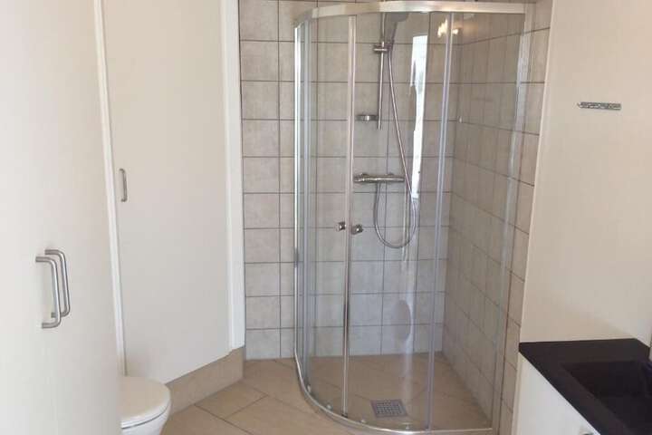 Room 4 of 5