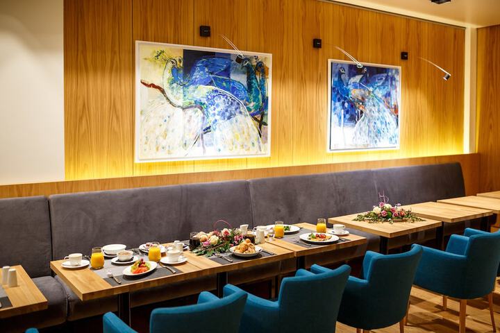 Dining 106 of 222