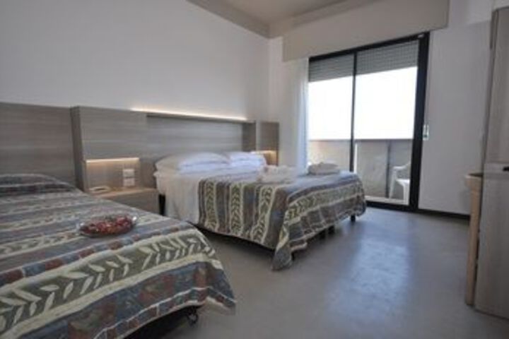 Room 20 of 25