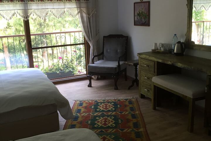 Room 45 of 90