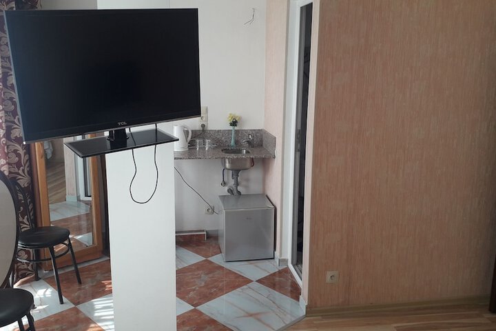 Room 2 of 26