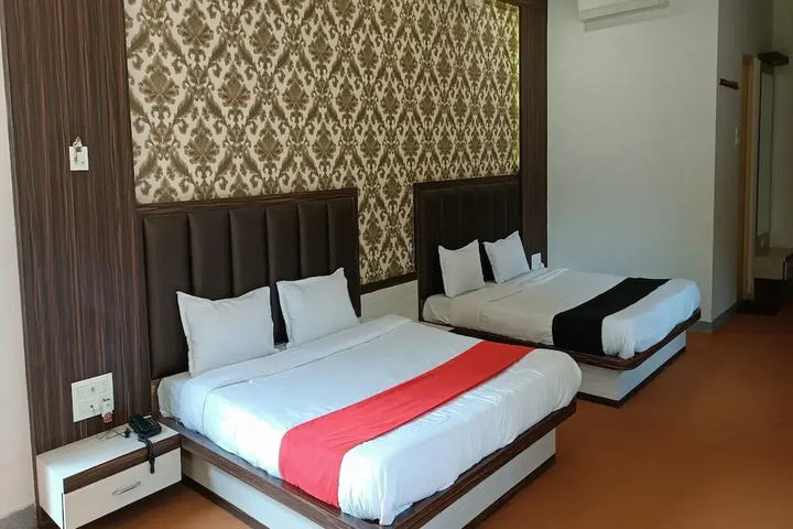 Room 5 of 14