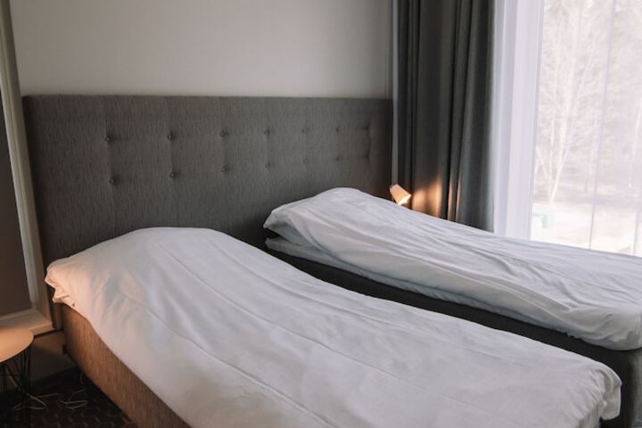 Room 12 of 36