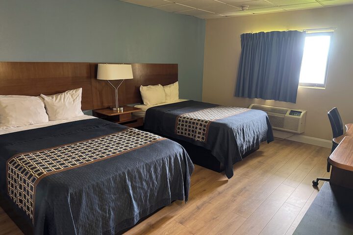 Room 22 of 37