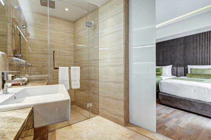 Room 42 of 71